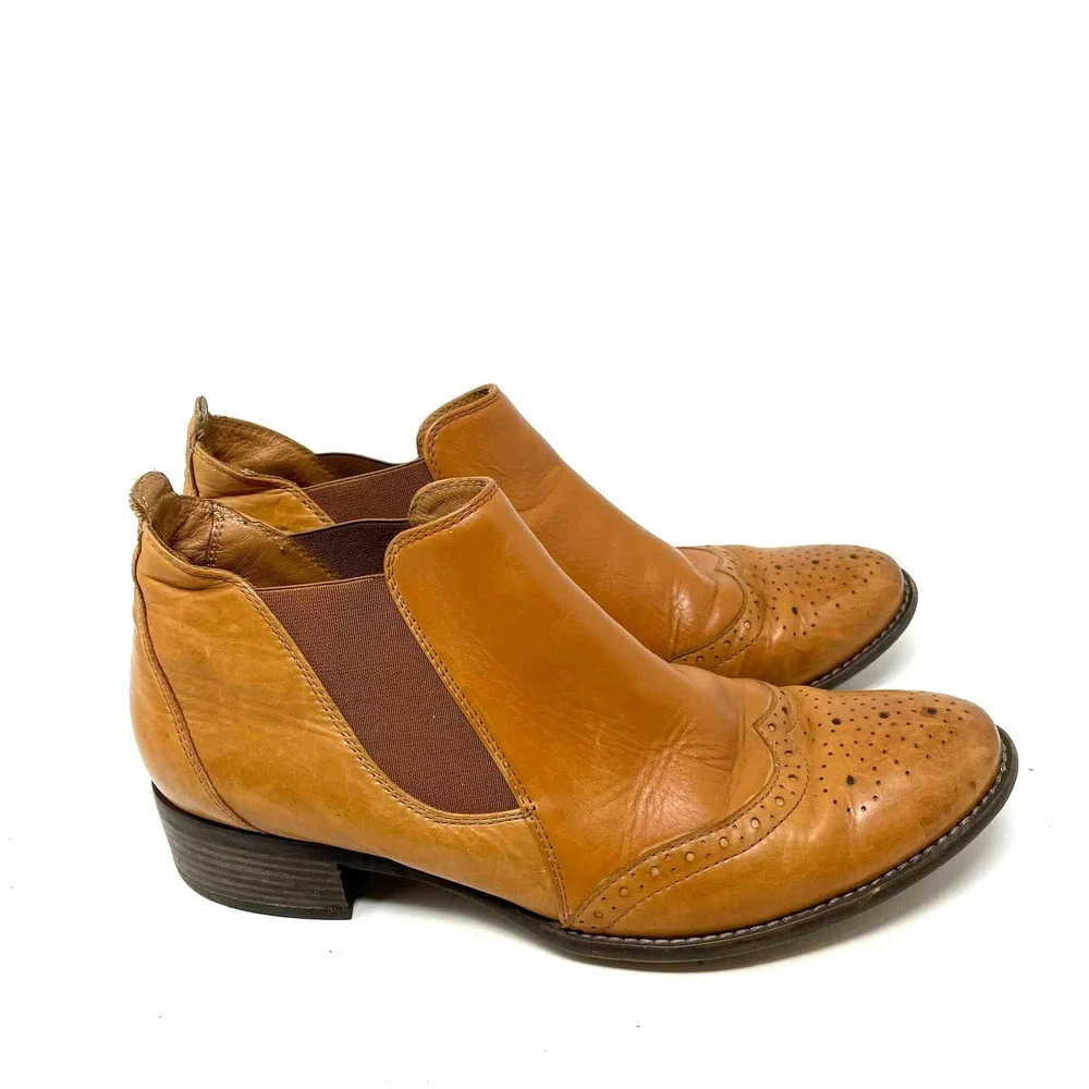 Paul Green The Classic Chelsea Bootie Cognac Leather Perforated Size 5 /‎ US 7.5